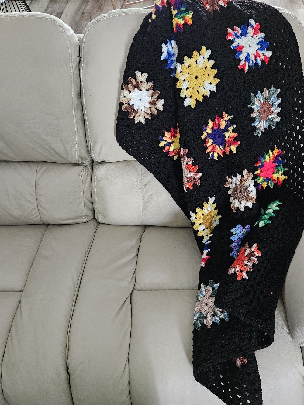 Vtg 1970s Crochet Granny Square Afghan Blanket Roseanne Throw 31x60 Pristine